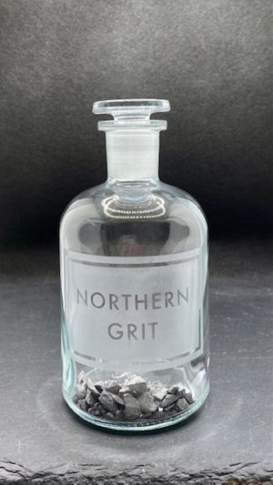 Apothecary bottle 'northern grit'